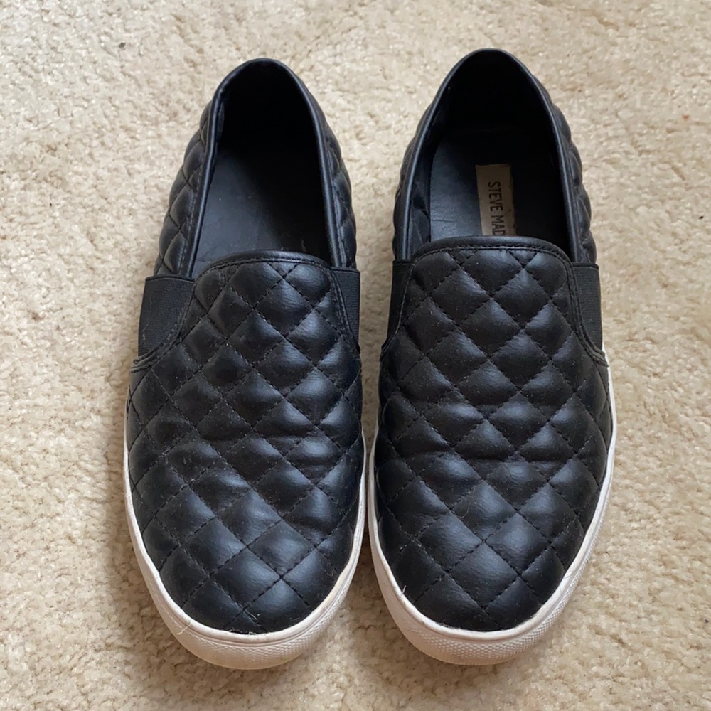 Steve Madden slip on shoes